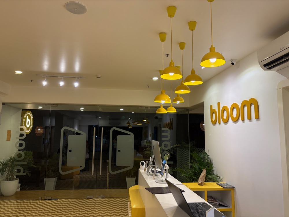 Bloom Hotel Brookefield Review: Reception desk and check-in area 
